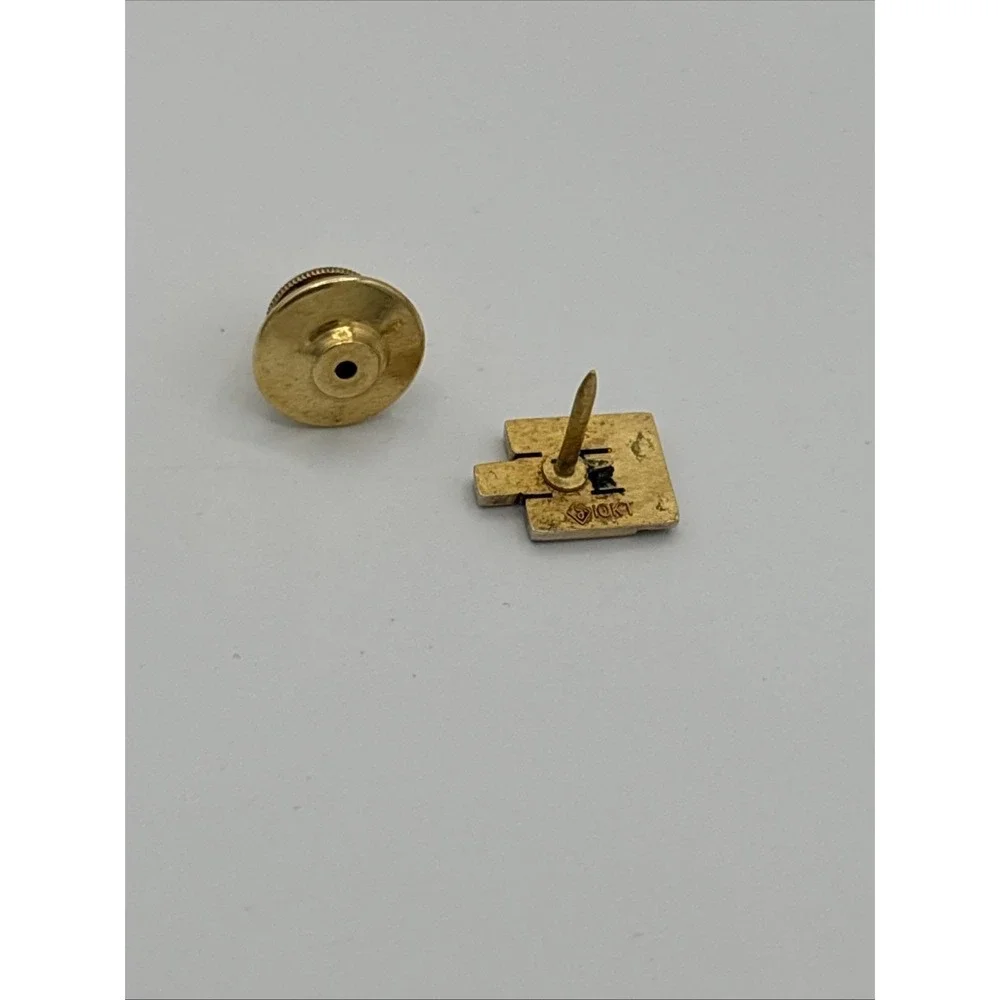 Vintage 10K Solid Gold International Harvester IH 20 Years Service Pin Balfour